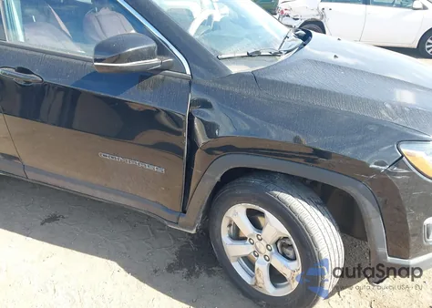 2019 Jeep Compass Latitude 4X4 из США, поврежденный, VIN 3C4NJDBB6KT792301